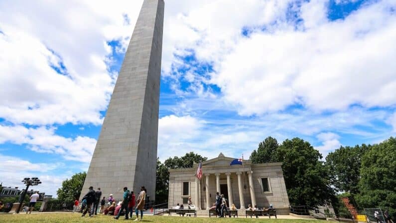 Things to do in Boston with Teens - Bunker Hill Monument and Museum