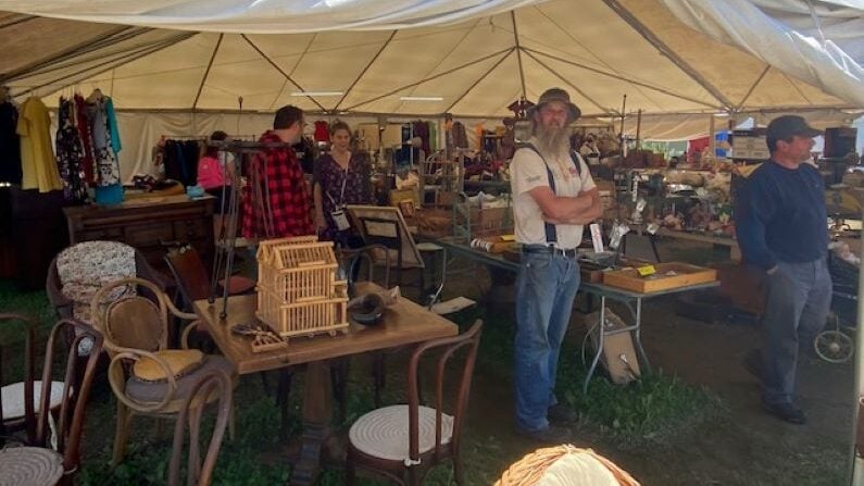 Bargain Hunting in Beantown - 20 Flea Market Boston Locations for Your Next Treasure Hunt 3 Flea market Boston | Green Acres Antique Show