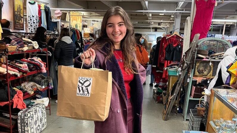 Bargain Hunting in Beantown - 20 Flea Market Boston Locations for Your Next Treasure Hunt 4 Flea market Boston | SoWa Vintage Market