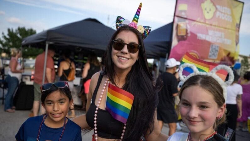 Top Kids Events in Dallas this Weekend of June 27 - June 29 include Market Street Allen USA Celebration, Trinity Pride Fest, and More! 6 Things to do in Dallas this weekend of June 27 | Trinity Pride Fest